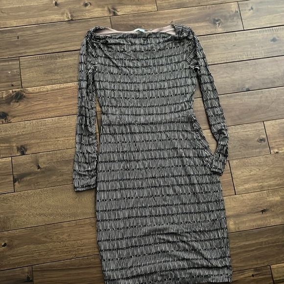 BODEN Long Sleeve Sheath Dress Black Printed Draped Neck Size 6R Wool Blend - Picture 9 of 9